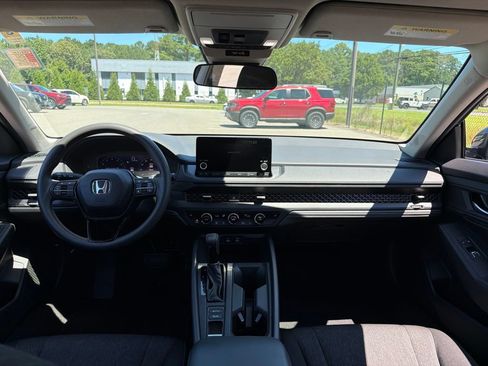 Used 2024 Honda Accord EX image 8