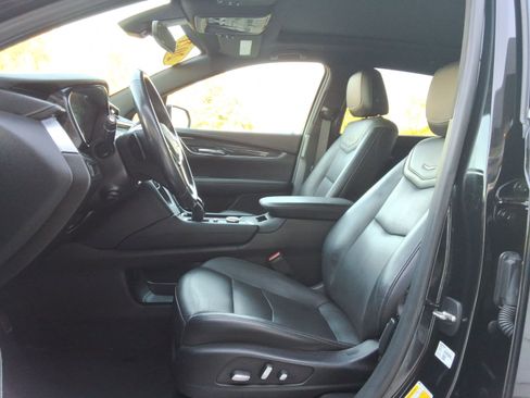 Used 2021 Cadillac XT5 Premium Luxury image 27