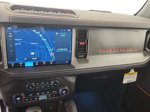 New 2025 Ford Bronco Raptor image 17