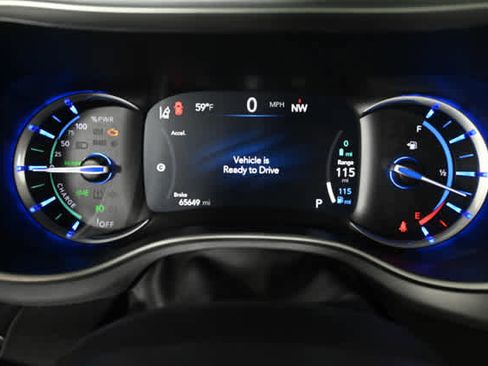 Used 2024 Chrysler Pacifica Hybrid S Appearance Pkg image 26