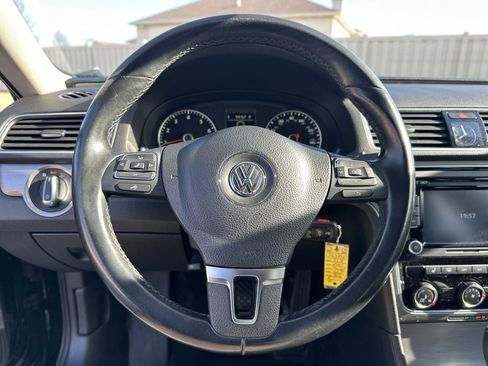 Used 2014 Volkswagen Passat 2.5 SE image 26