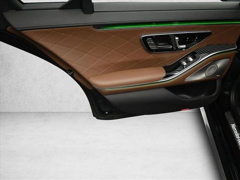 New 2026 Mercedes-Benz S 580 4MATIC Sedan image 16