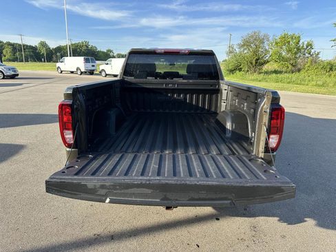 Used 2024 GMC Sierra 1500 Elevation w/ X31 Off-Road Package AWD/4WD image 5