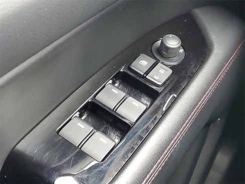 Used 2024 MAZDA CX-5 Carbon Edition image 17