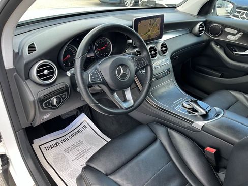 Used 2017 Mercedes-Benz GLC 300 4MATIC Coupe image 10