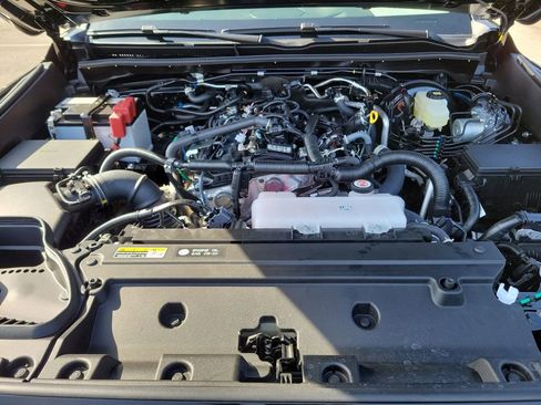 Used 2025 Toyota 4Runner SR5 image 12