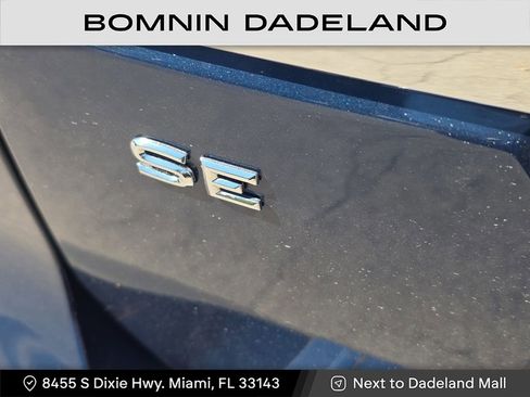 Used 2019 Volkswagen Atlas SE w/ Panoramic Sunroof Package image 8