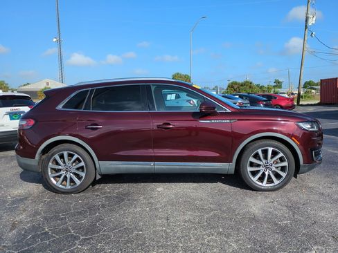 Used 2019 Lincoln Nautilus Select image 3