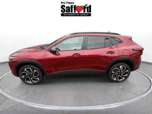 Used 2024 Chevrolet Trax RS w/ Sunroof Package FWD image 5