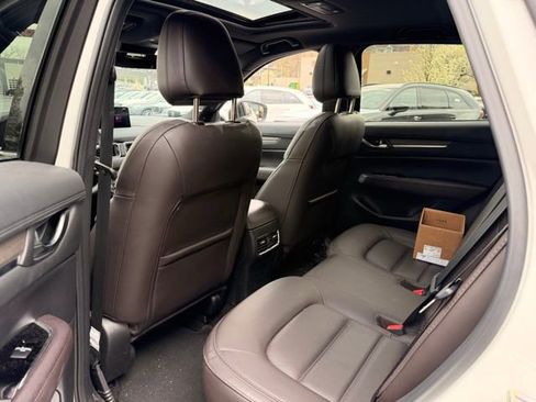 Used 2023 MAZDA CX-5 Signature image 11