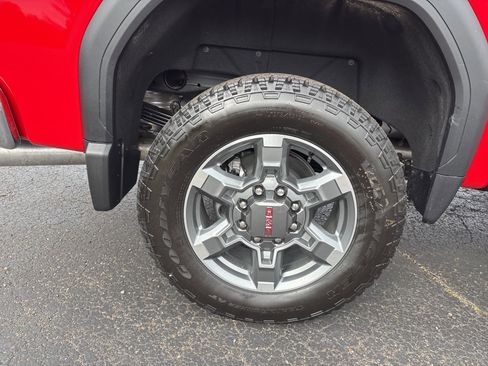 New 2026 GMC Sierra 2500 SLE image 7