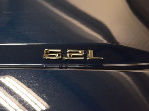 Used 2022 Chevrolet Silverado 1500 High Country w/ High Country Premium Package image 13