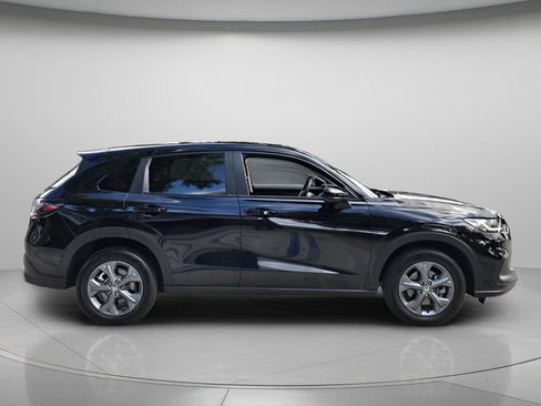 Certified 2026 Honda HR-V LX image 3