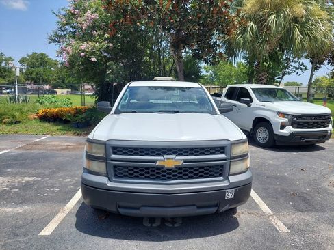 Used 2014 Chevrolet Silverado 1500 W/T RWD image 3