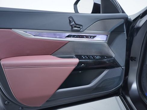 New 2026 BMW i7 eDrive50 w/ M Sport Package RWD image 16