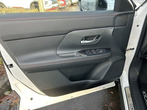 New 2025 Nissan Kicks SR w/ Illumination Package image 9