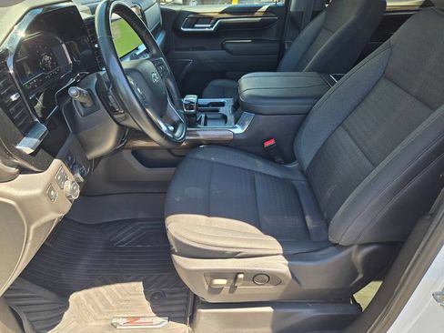 Used 2024 Chevrolet Silverado 1500 LT Trail Boss w/ Protection Package AWD/4WD image 11