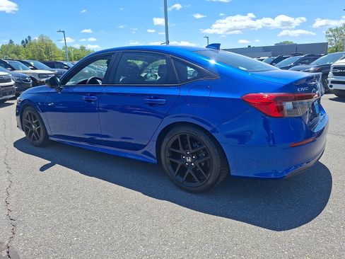 Used 2024 Honda Civic Sport image 4