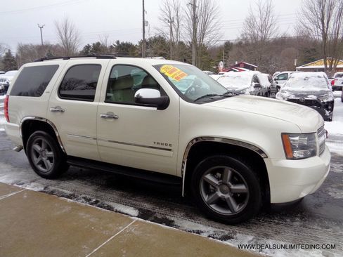Used 2013 Chevrolet Tahoe LTZ image 2