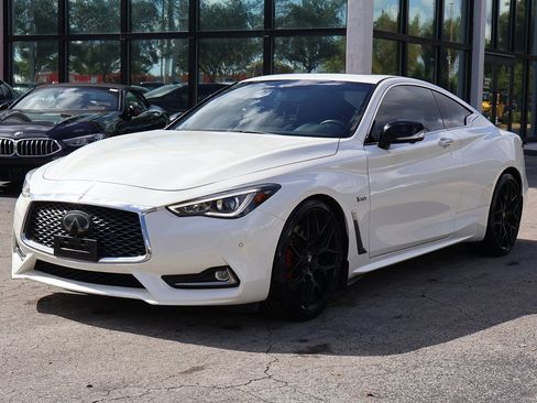 Used 2020 INFINITI Q60 Red Sport 400 image 9