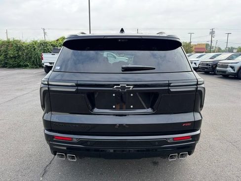 New 2026 Chevrolet Traverse RS w/ LPO, Floor Liner Package AWD/4WD image 7