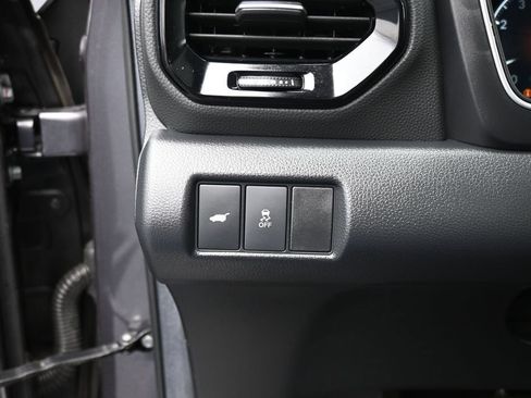 Certified 2025 Honda Pilot Touring image 21