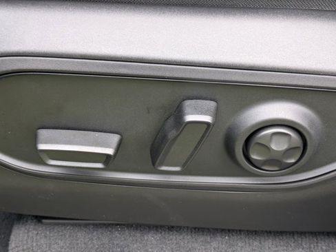 New 2025 Jeep Grand Cherokee L Limited w/ Black Appearance Package image 22