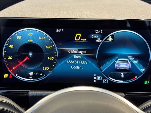 Used 2023 Mercedes-Benz GLA 250 image 32