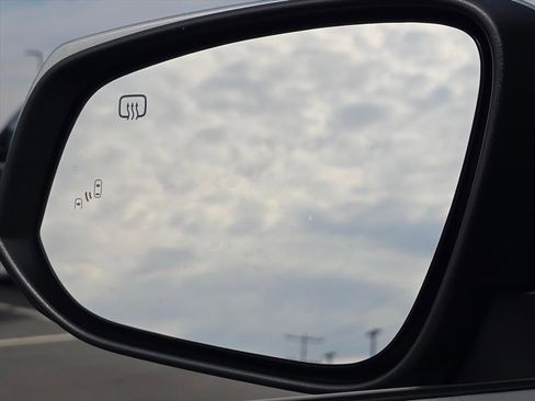 Used 2024 Toyota Sienna XLE image 20