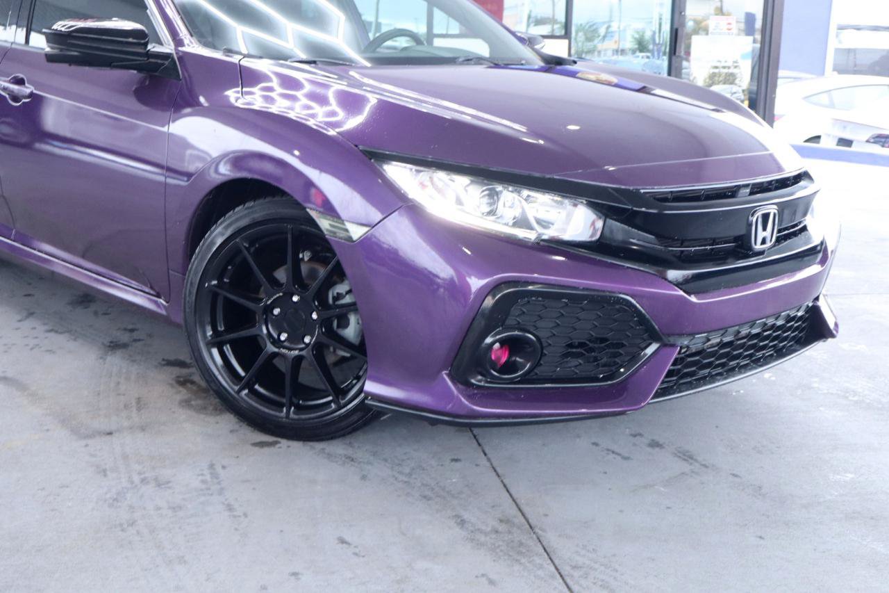 Used 2017 Honda Civic EX image 2
