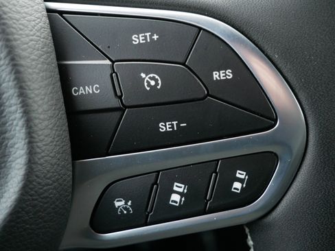 New 2026 Chrysler Voyager LX image 16