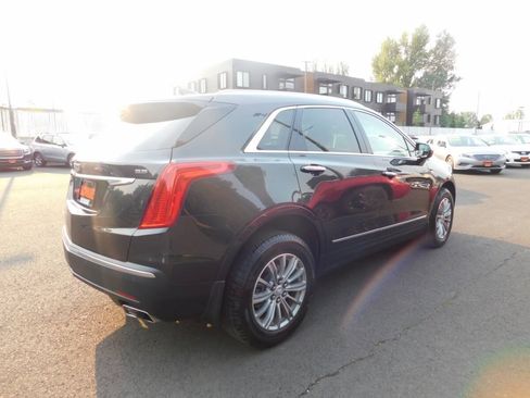 Used 2017 Cadillac XT5 Luxury w/ Driver Awareness Package AWD/4WD image 2