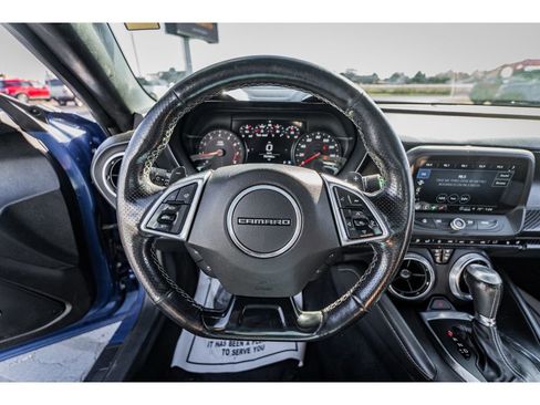 Used 2022 Chevrolet Camaro LT w/ RS Package image 10