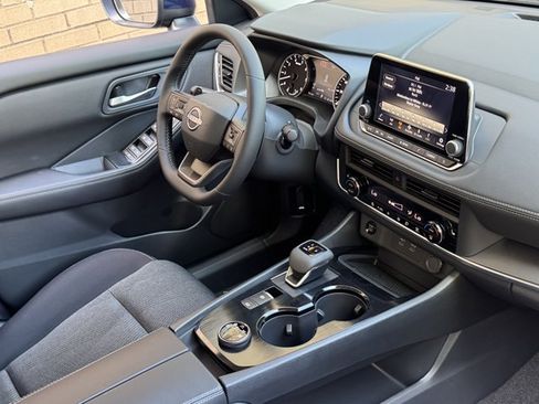 New 2026 Nissan Rogue SV w/ Cold Weather Package AWD/4WD image 6