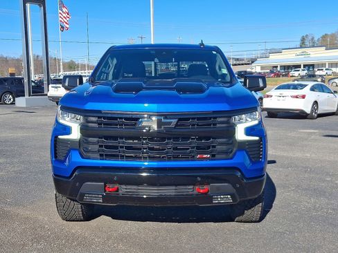 Used 2024 Chevrolet Silverado 1500 LT Trail Boss w/ LT Trail Boss Premium Package image 2