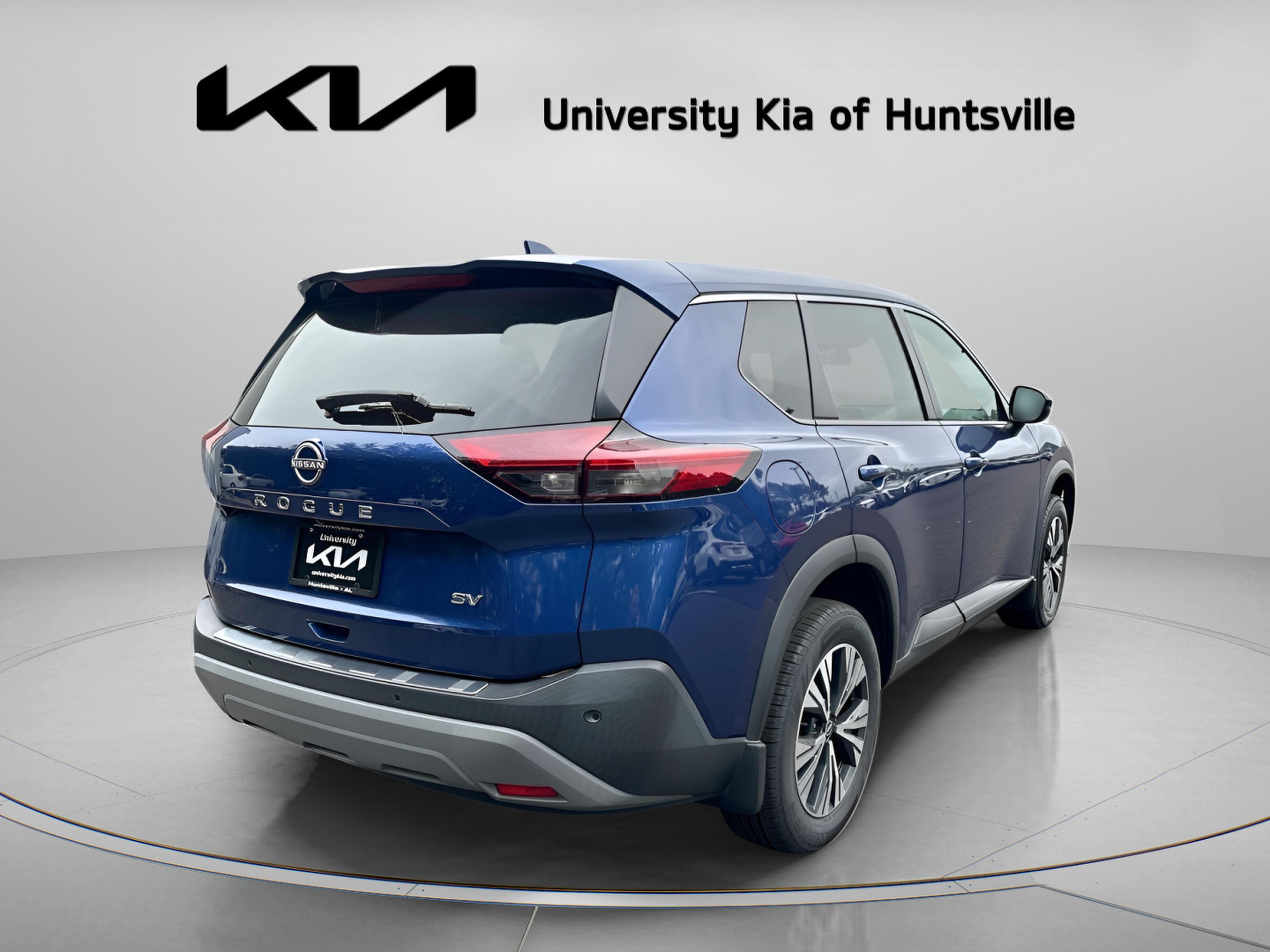 Used 2022 Nissan Rogue SV FWD image 8