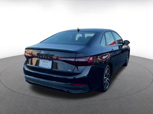 Used 2025 Volkswagen Jetta SE image 14