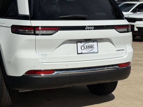 New 2025 Jeep Grand Cherokee Limited image 6