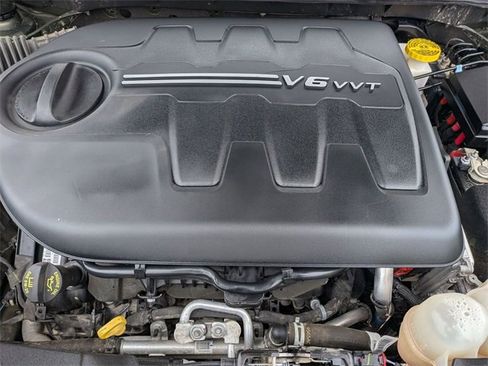 Certified 2021 Jeep Cherokee Trailhawk w/ Trailer Tow Group image 30