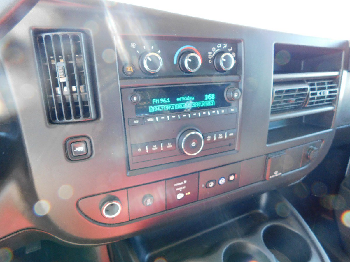 Used 2025 Chevrolet Express 2500 w/ Driver Convenience Package RWD image 16