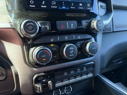 Used 2022 RAM 3500 Big Horn w/ Level A Equipment Group AWD/4WD image 19