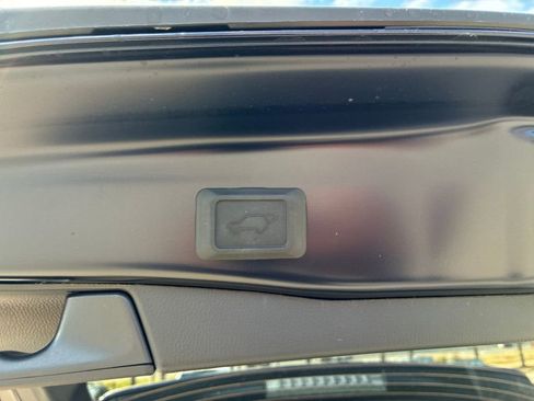 New 2025 Toyota RAV4 Limited image 31