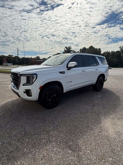 Used 2022 GMC Yukon AT4 w/ Technology Package AWD/4WD image 12