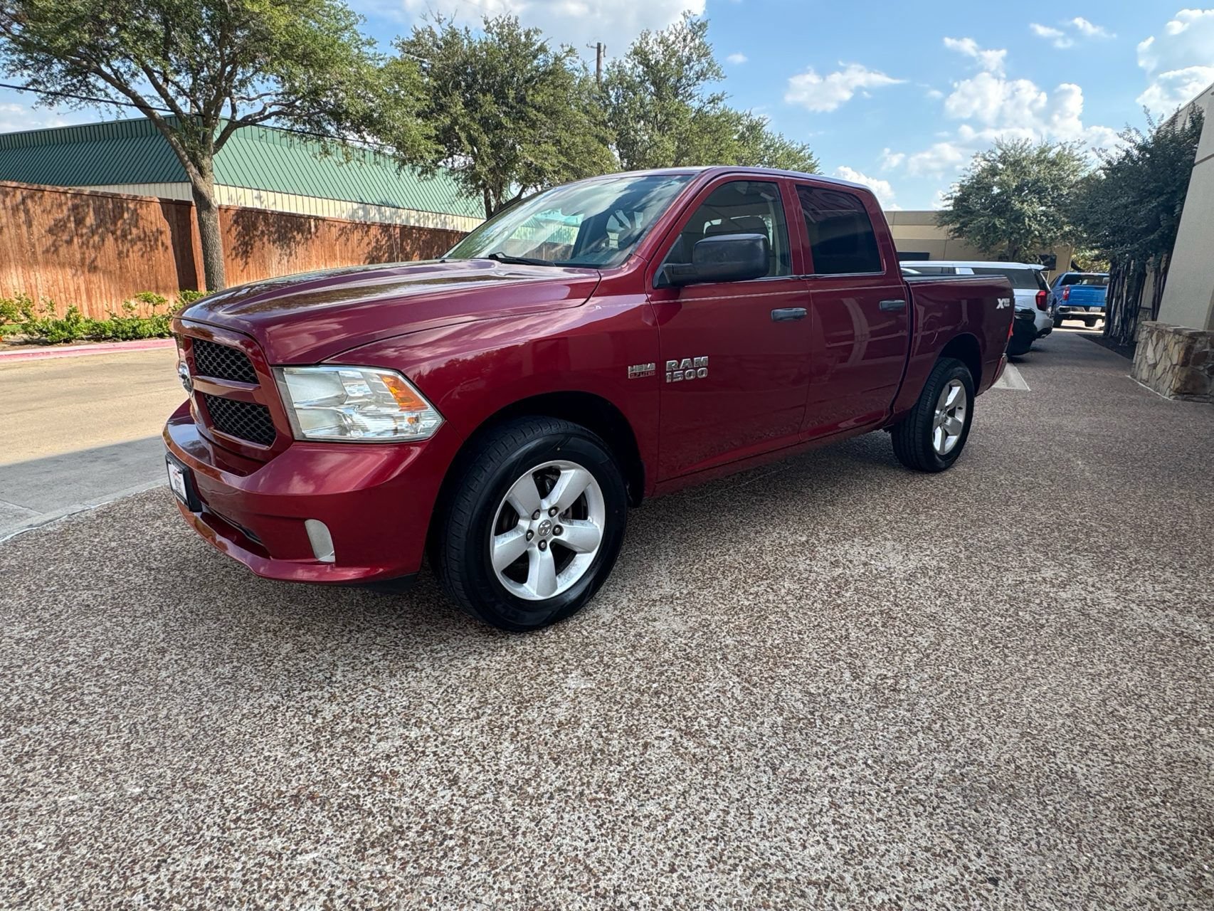 Used 2014 RAM 1500 Express RWD image 12
