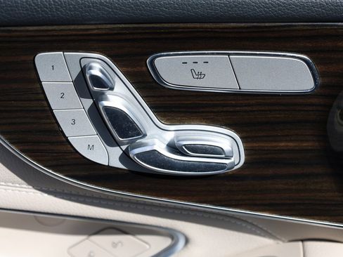 Used 2022 Mercedes-Benz C 300 Coupe image 15