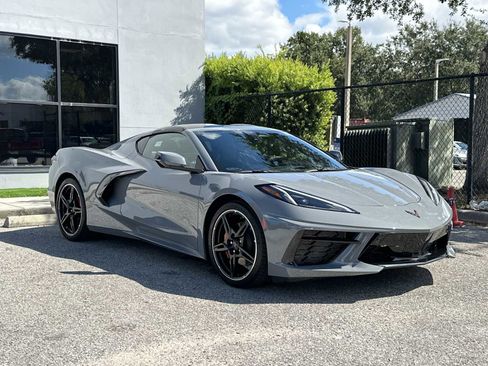 Used 2024 Chevrolet Corvette Stingray Premium Cpe w/ Body-Color Dual Roof Package image 8