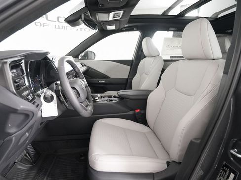 New 2026 Lexus TX 350 AWD image 8
