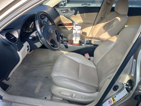 Used 2006 Lexus IS 250 RWD image 14