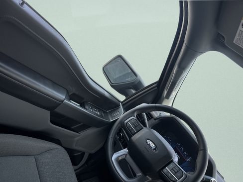 Used 2024 Ford F150 XLT image 20