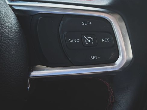 Used 2018 Jeep Wrangler Unlimited Rubicon w/ Dual Top Group AWD/4WD image 11
